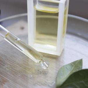 Oil in pipette