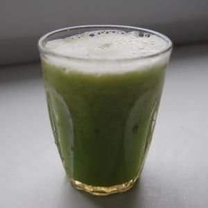 Cucumber and honey healthy drink