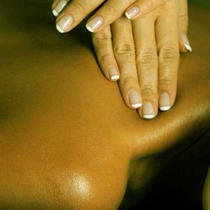 Massage oil recipe for pain relief