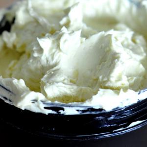 Nourishing body butter