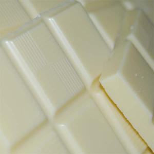 Raw white chocolate with coconut cream